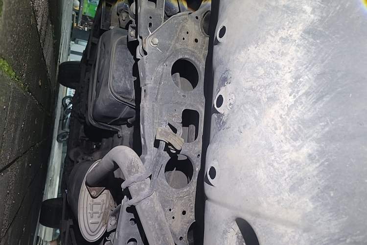Used CHANGAN CS75 2014 2.0L Manual Luxury Version China IV Standard Chassis Rear