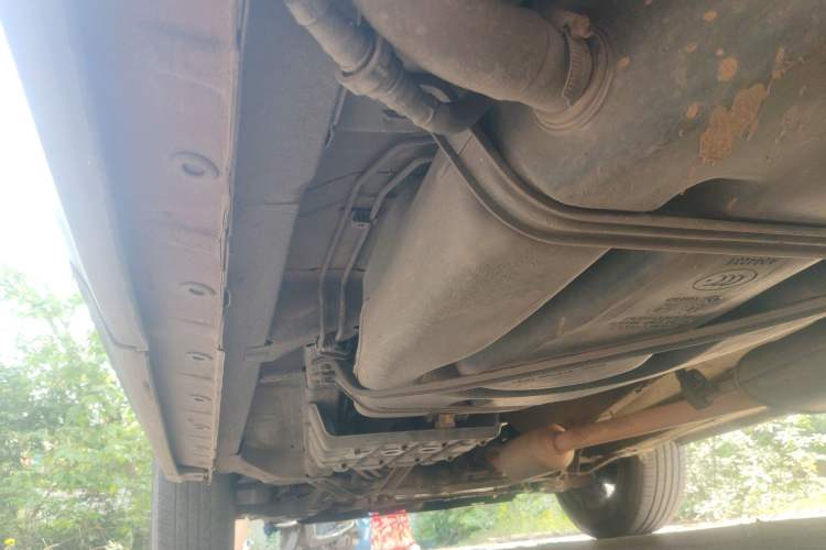Used CHANGAN CS75 2014 2.0L Manual Leading Version China IV Standard Chassis Rear Left