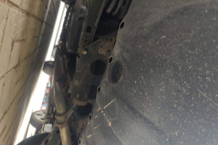 Used CHANGAN CS75 2014 2.0L Manual Luxury Version China IV Standard Chassis Rear