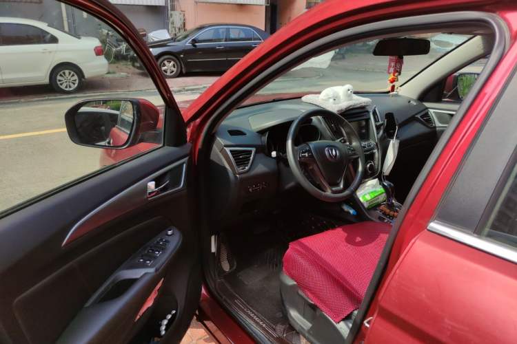 Used CHANGAN CS75 2014 1.8T Automatic Elite Version China V Standard Driver Seat