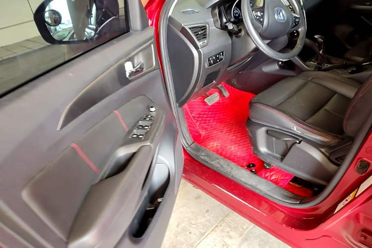 Used CHANGAN CS75 2014 1.8T Automatic Elite Model China IV Standard Driver Seat