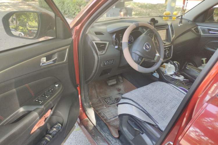Used CHANGAN CS75 2014 1.8T Automatic Elite Model China IV Standard Driver Seat