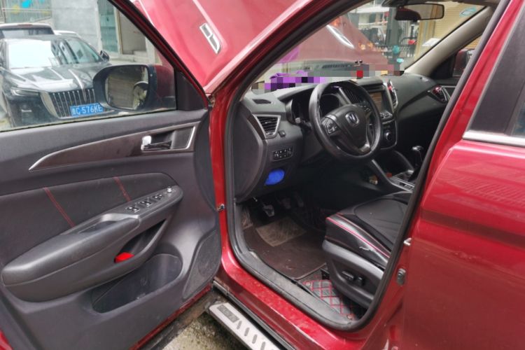 Used CHANGAN CS75 2014 2.0L Manual Leading Version China IV Standard Driver Seat