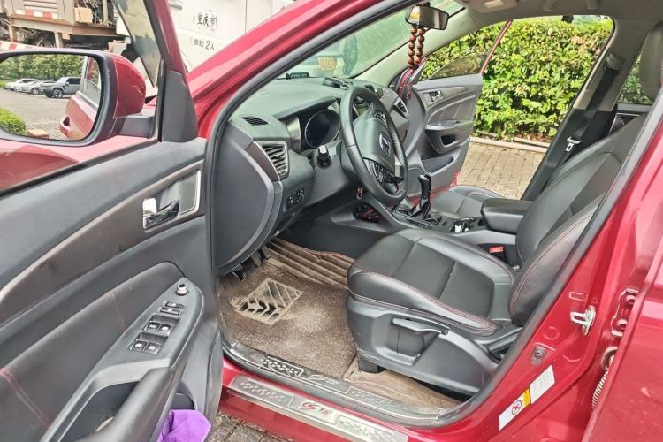 Used CHANGAN CS75 2014 2.0L Manual Luxury Version China IV Standard Driver Seat