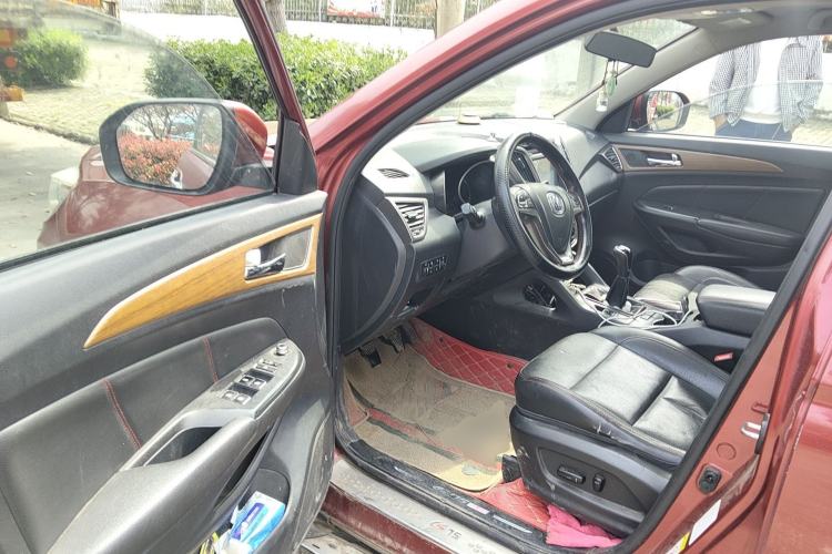 Used CHANGAN CS75 2014 2.0L Manual Leading Version China IV Standard Driver Seat