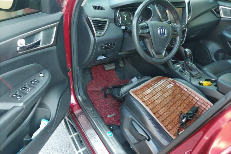 Used CHANGAN CS75 2014 1.8T Automatic Elite Model China IV Standard Driver Seat