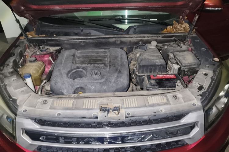 Used CHANGAN CS75 2014 2.0L Manual Luxury Version China IV Standard Engine Bay