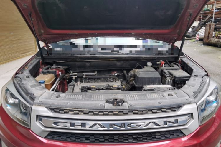 Used CHANGAN CS75 2014 2.0L Manual Leading Version China IV Standard Engine Bay