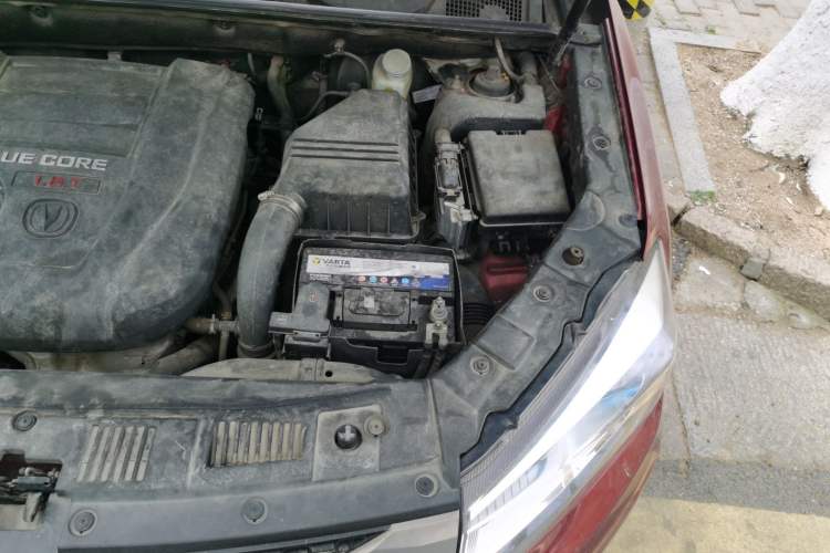 Used CHANGAN CS75 2014 1.8T Automatic Elite Model China IV Standard Engine Bay Left