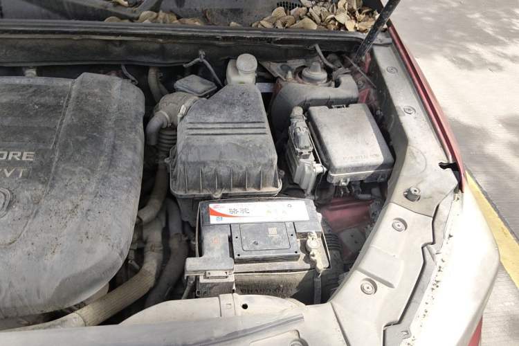 Used CHANGAN CS75 2014 2.0L Manual Luxury Version China IV Standard Engine Bay Left