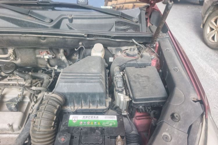 Used CHANGAN CS75 2014 1.8T Automatic Elite Model China IV Standard Engine Bay Left