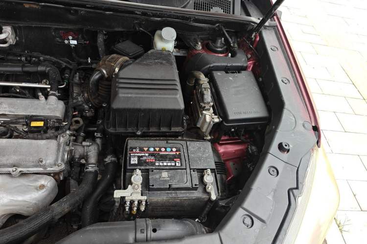 Used CHANGAN CS75 2014 2.0L Manual Luxury Version China IV Standard Engine Bay Left