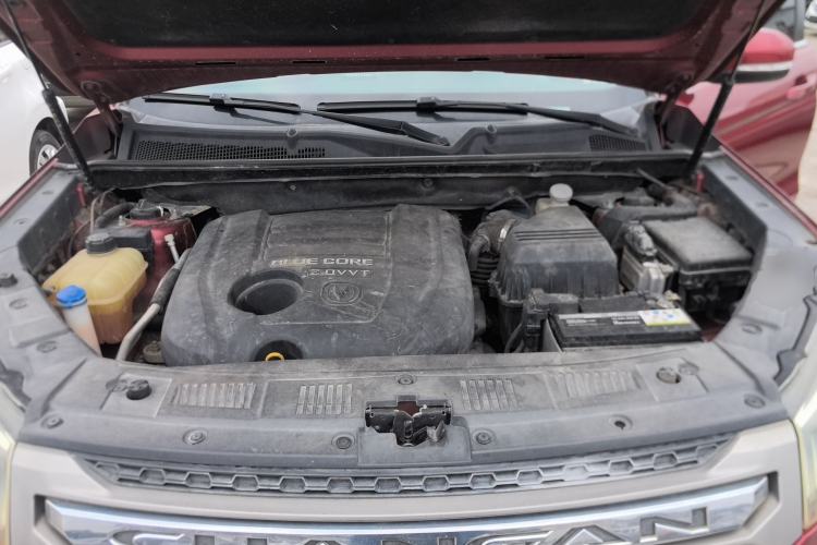 Used CHANGAN CS75 2014 2.0L Manual Leading Version China IV Standard Engine Bay