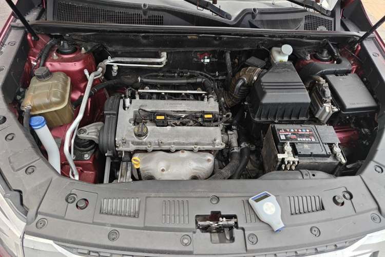 Used CHANGAN CS75 2014 2.0L Manual Luxury Version China IV Standard Engine Bay