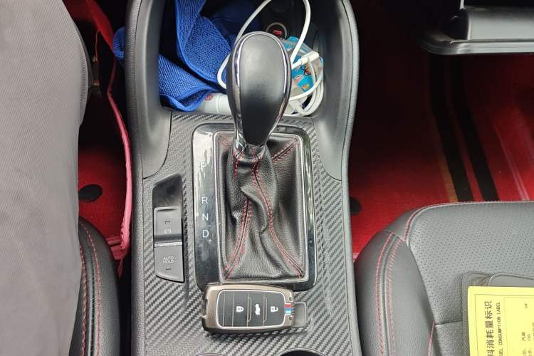 Used CHANGAN CS75 2014 1.8T Automatic Elite Version China V Standard Gear Lever