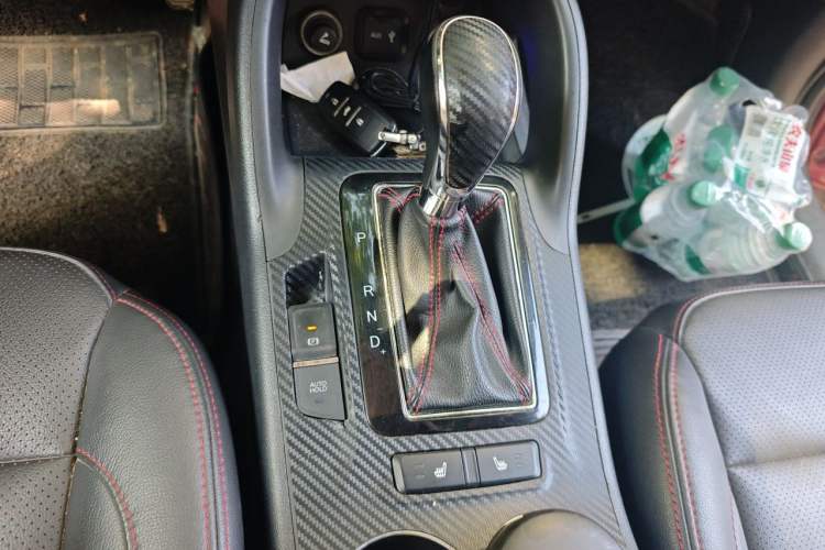 Used CHANGAN CS75 2014 1.8T Automatic Prestige Model China IV Standard Gear Lever