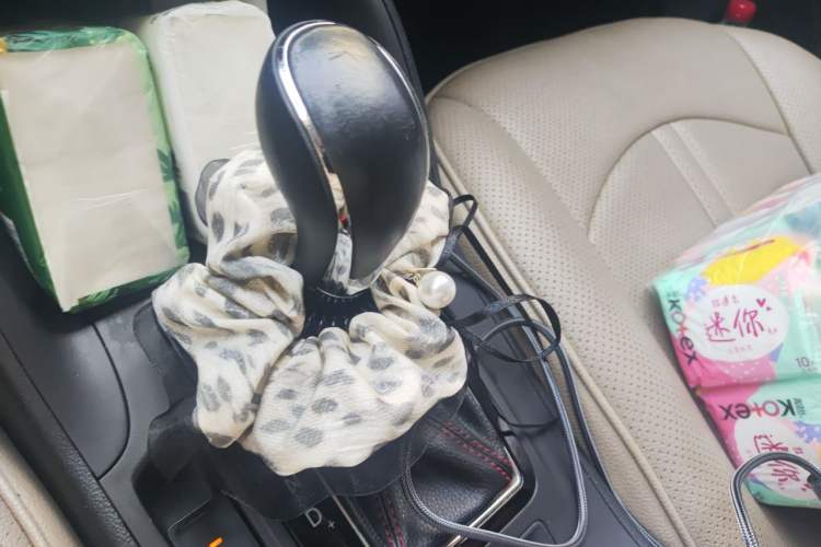 Used CHANGAN CS75 2014 1.8T Automatic Elite Version China V Standard Gear Lever