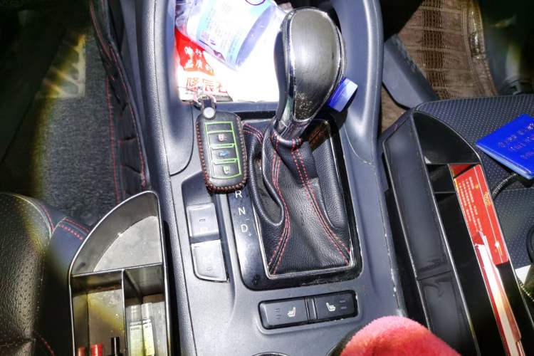 Used CHANGAN CS75 2014 1.8T Automatic Prestige Model China V Standard Gear Lever