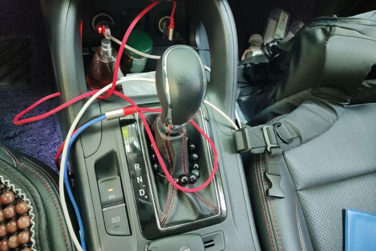 Used CHANGAN CS75 2014 1.8T Automatic Elite Version China V Standard Gear Lever