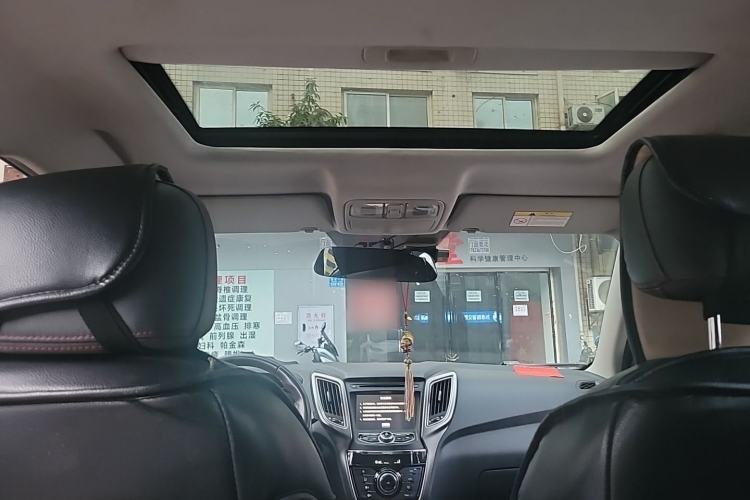 Used CHANGAN CS75 2014 2.0L Manual Luxury Version China IV Standard Headliner