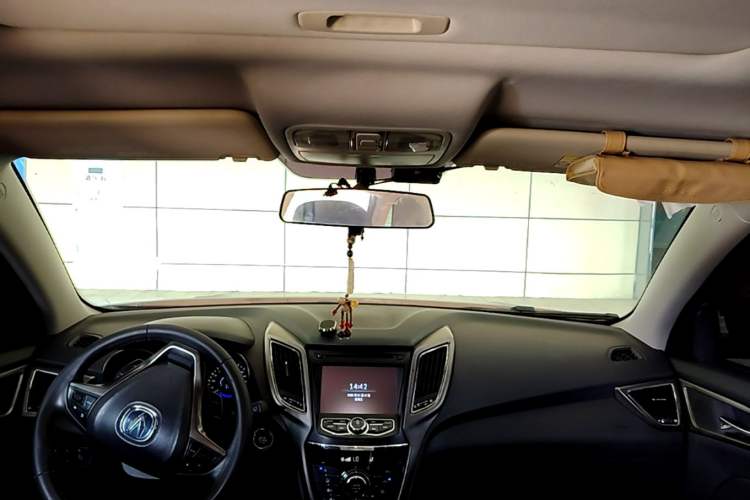 Used CHANGAN CS75 2014 1.8T Automatic Elite Model China IV Standard Headliner