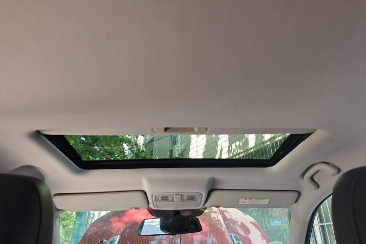 Used CHANGAN CS75 2014 1.8T Automatic Prestige Model China IV Standard Headliner