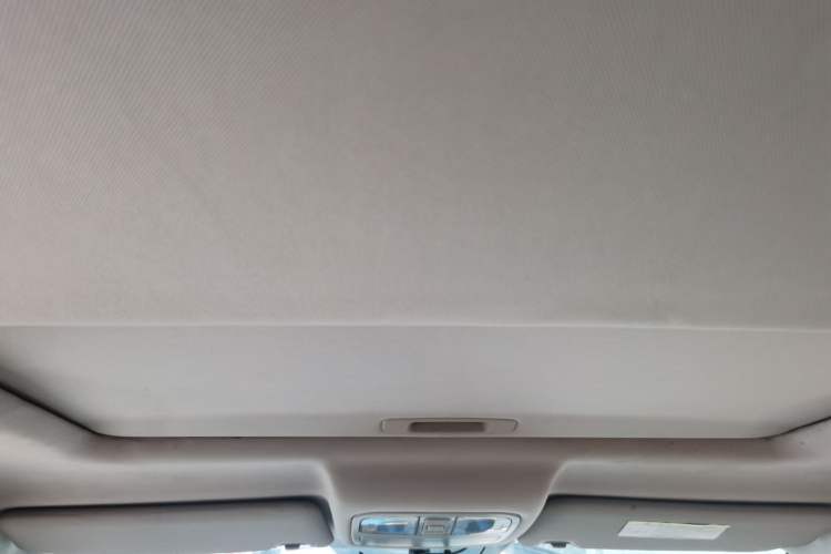 Used CHANGAN CS75 2014 1.8T Automatic Elite Model China IV Standard Headliner