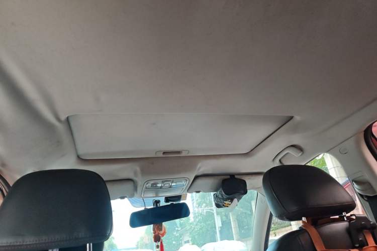 Used CHANGAN CS75 2014 1.8T Automatic Elite Version China V Standard Headliner