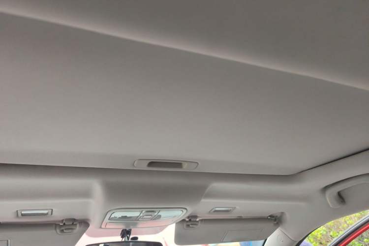 Used CHANGAN CS75 2014 1.8T Automatic Elite Model China IV Standard Headliner