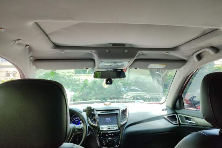 Used CHANGAN CS75 2014 1.8T Automatic Elite Version China V Standard Headliner