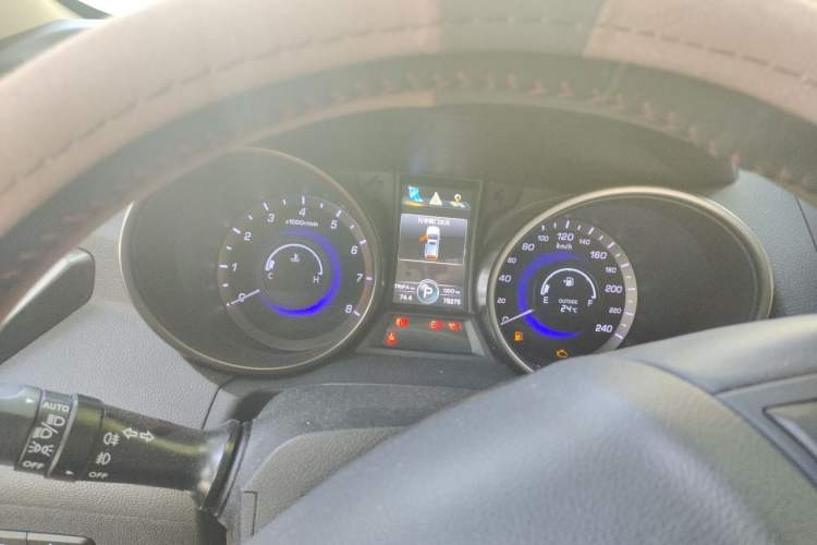 Used CHANGAN CS75 2014 1.8T Automatic Elite Model China IV Standard Instrument Cluster