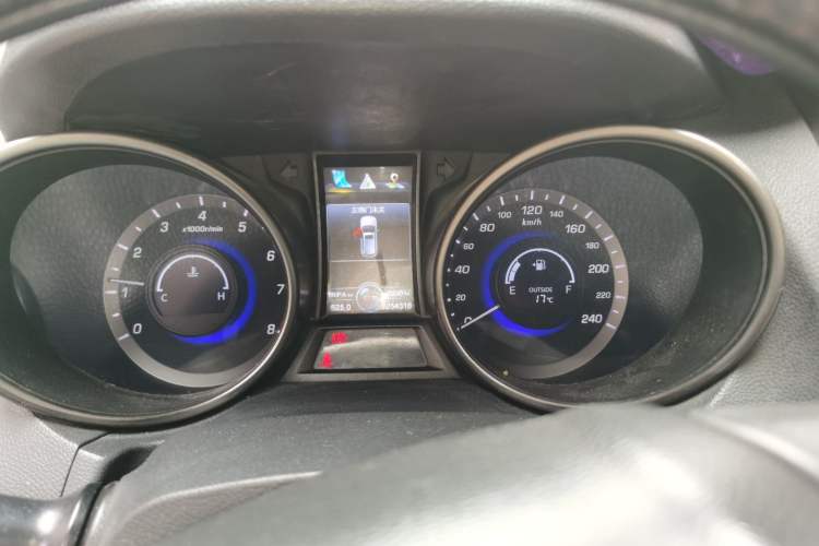 Used CHANGAN CS75 2014 2.0L Manual Leading Version China IV Standard Instrument Cluster