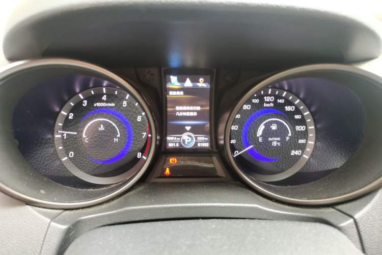 Used CHANGAN CS75 2014 1.8T Automatic Elite Model China IV Standard Instrument Cluster
