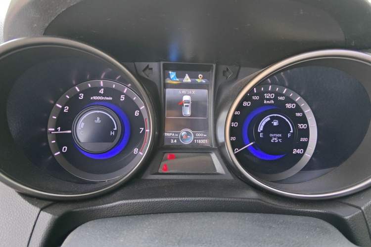 Used CHANGAN CS75 2014 2.0L Manual Luxury Version China V Standard Instrument Cluster
