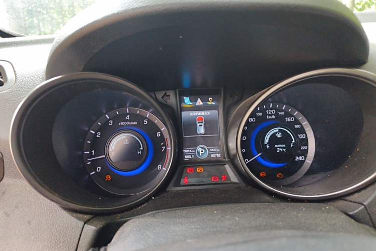 Used CHANGAN CS75 2014 1.8T Automatic Elite Model China IV Standard Instrument Cluster