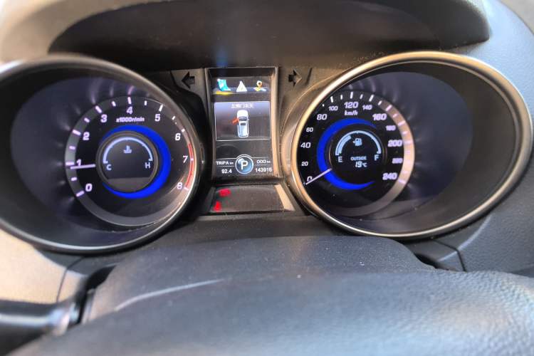 Used CHANGAN CS75 2014 1.8T Automatic Elite Model China IV Standard Instrument Cluster