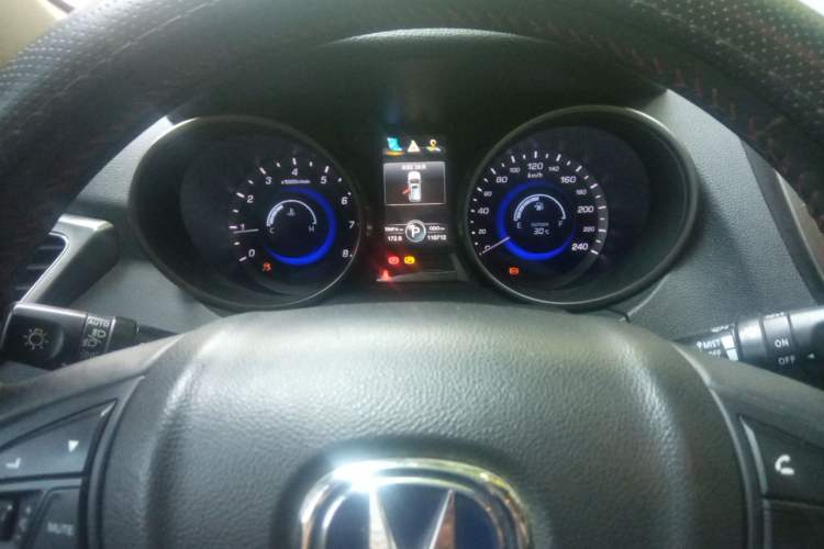 Used CHANGAN CS75 2014 1.8T Automatic Elite Version China V Standard Instrument Cluster