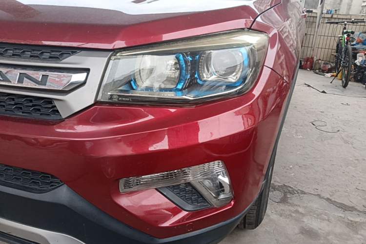 Used CHANGAN CS75 2014 1.8T Automatic Prestige Model China IV Standard Left Front Headlight