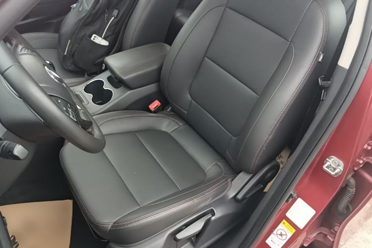 Used CHANGAN CS75 2014 2.0L Manual Luxury Version China IV Standard Left Front Seat