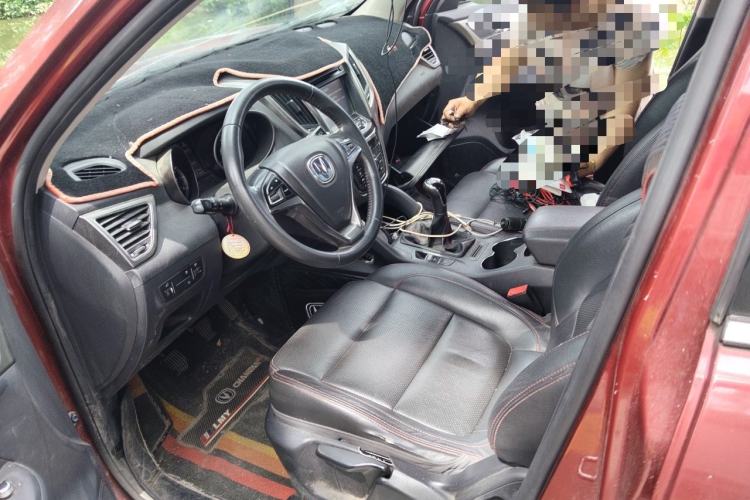 Used CHANGAN CS75 2014 2.0L Manual Luxury Version China IV Standard Left Front Seat