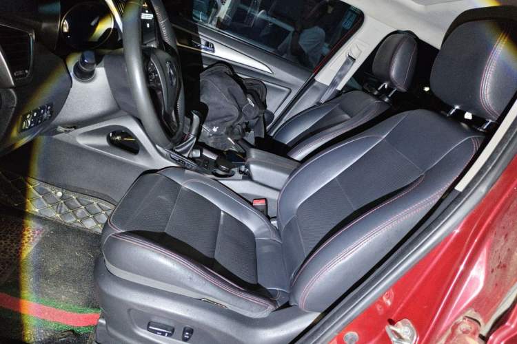 Used CHANGAN CS75 2014 2.0L Manual Leading Version China IV Standard Left Front Seat