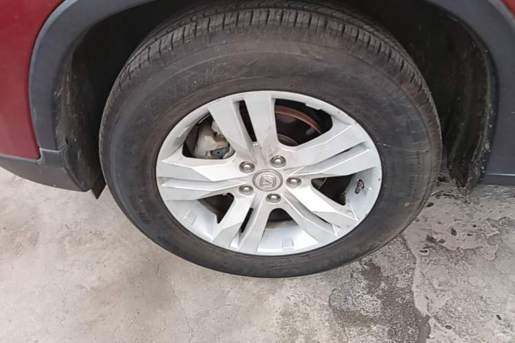 Used CHANGAN CS75 2014 1.8T Automatic Prestige Model China IV Standard Left Front Wheel Hub