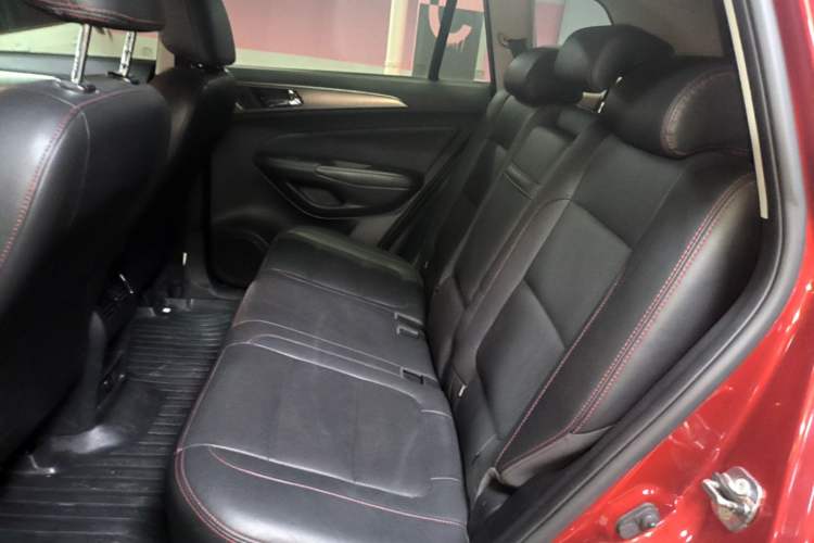Used CHANGAN CS75 2014 1.8T Automatic Elite Model China IV Standard Left Rear Seat