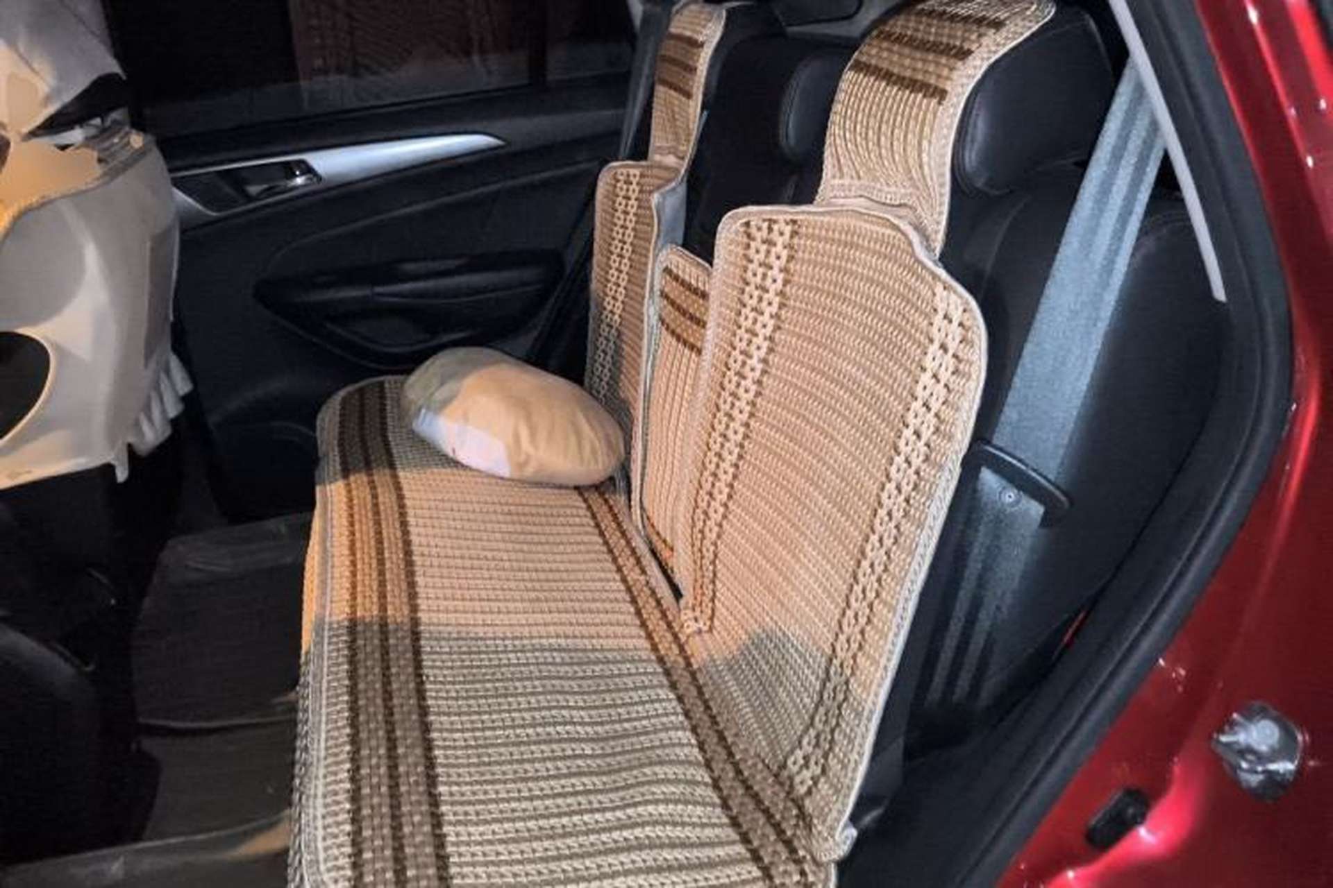 Used CHANGAN CS75 2014 2.0L Manual Luxury Version China IV Standard Left Rear Seat
