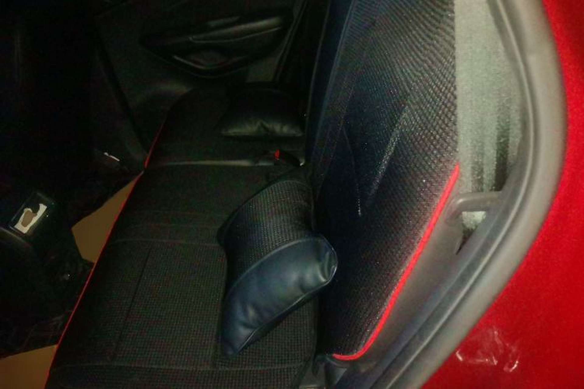 Used CHANGAN CS75 2014 2.0L Manual Luxury Version China IV Standard Left Rear Seat