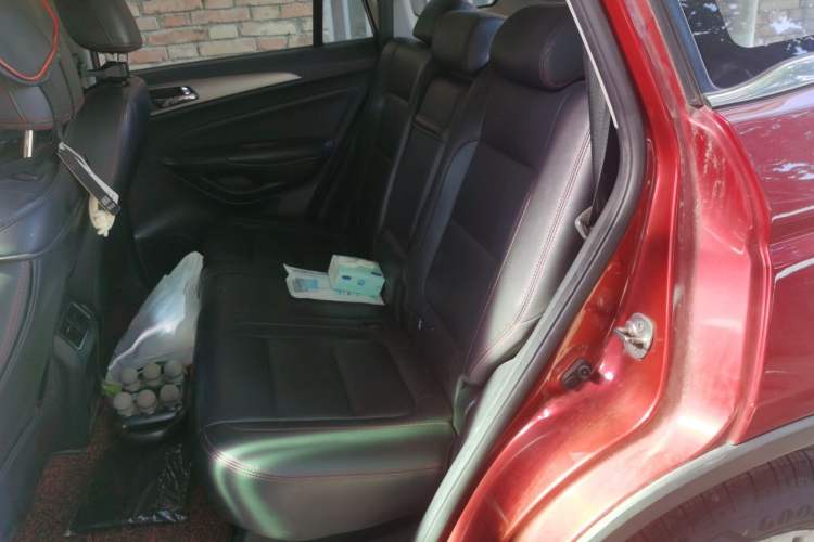 Used CHANGAN CS75 2014 1.8T Automatic Elite Version China V Standard Left Rear Seat