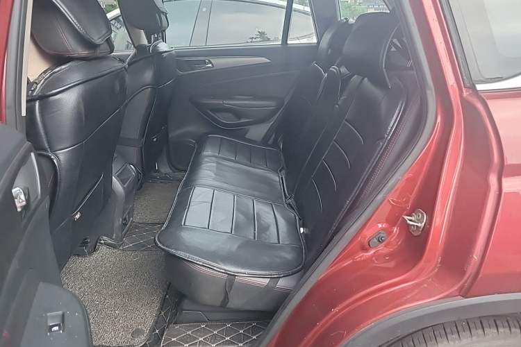 Used CHANGAN CS75 2014 2.0L Manual Luxury Version China IV Standard Left Rear Seat