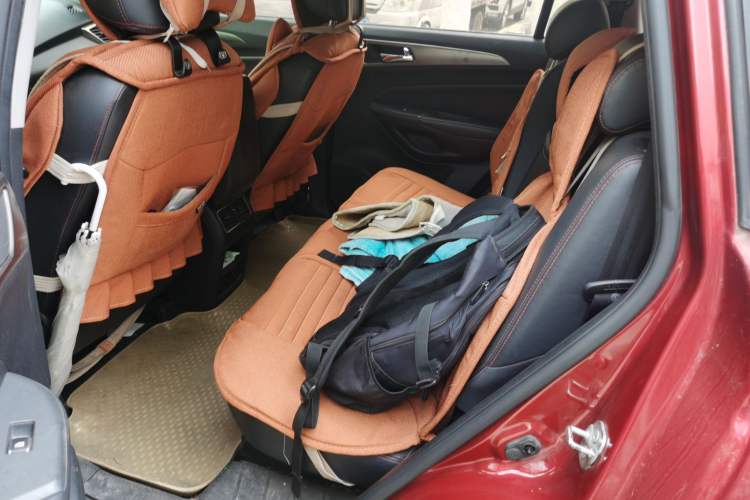 Used CHANGAN CS75 2014 1.8T Automatic Elite Model China IV Standard Left Rear Seat