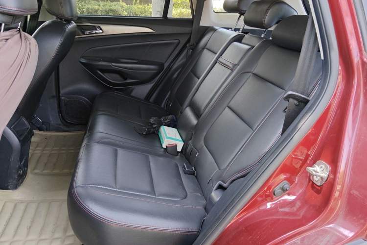 Used CHANGAN CS75 2014 2.0L Manual Luxury Version China V Standard Left Rear Seat