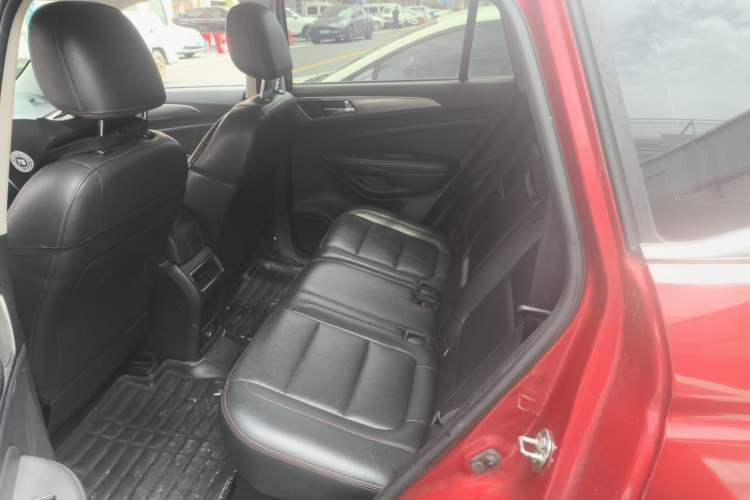 Used CHANGAN CS75 2014 2.0L Manual Luxury Version China IV Standard Left Rear Seat